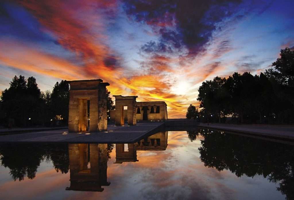 atardecer templo de debod